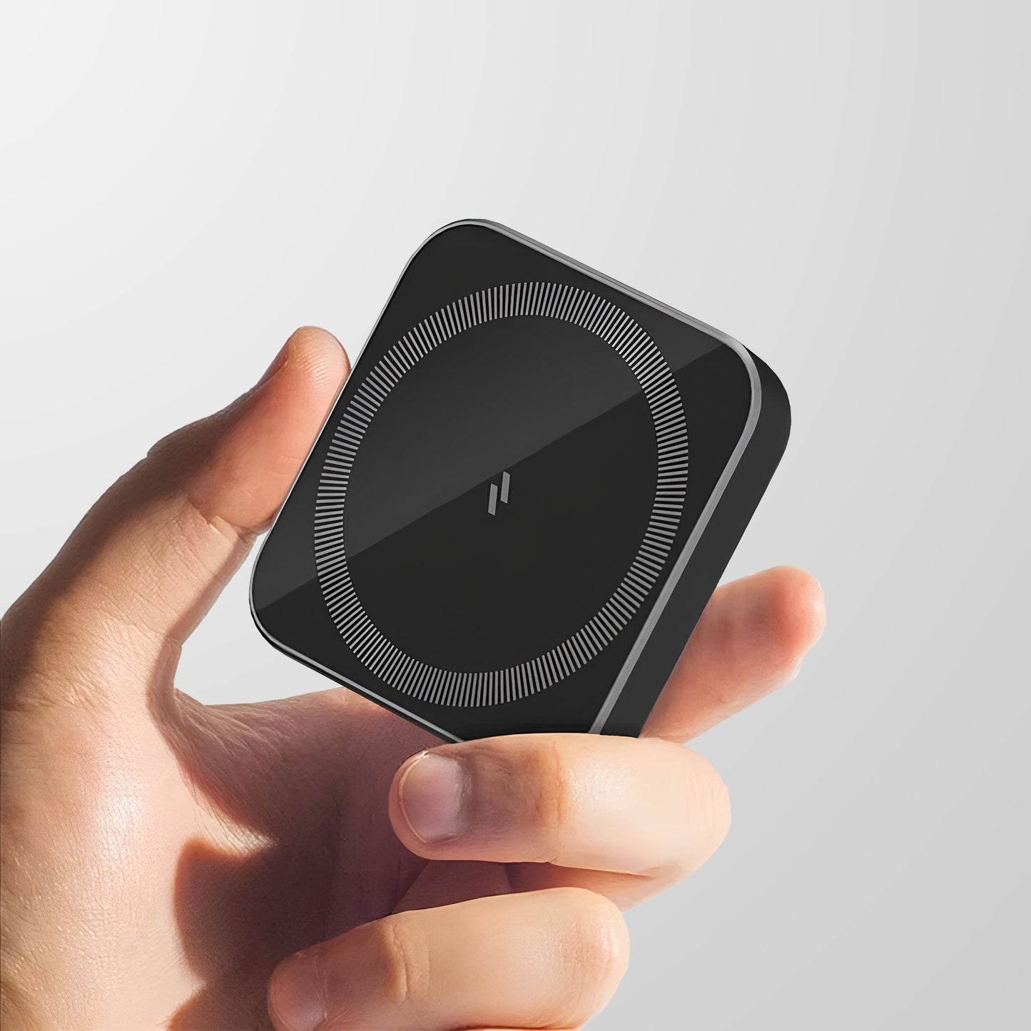 AeroSync Voyage 2-in-1 MagSafe Charging Stand